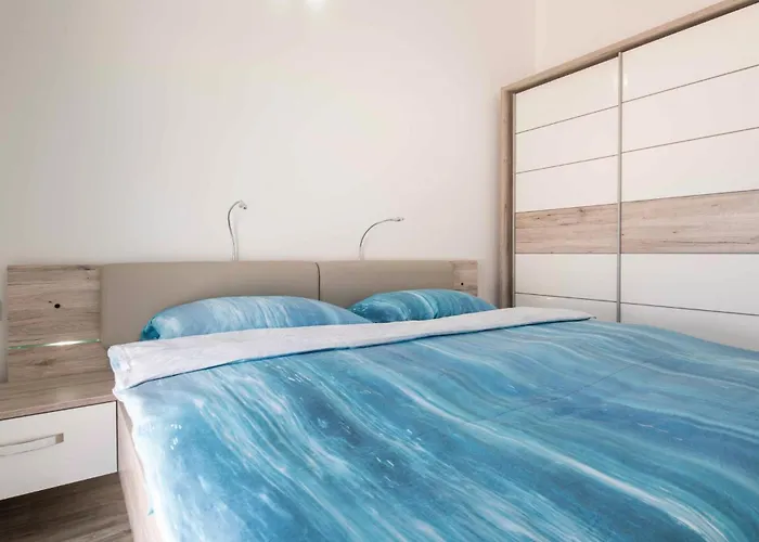 4 Bedroom Cozy In * Medulin