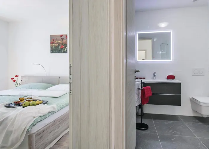 4 Bedroom Cozy In Medulin