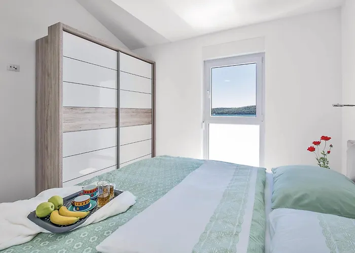 4 Bedroom Cozy In Vikendica Medulin