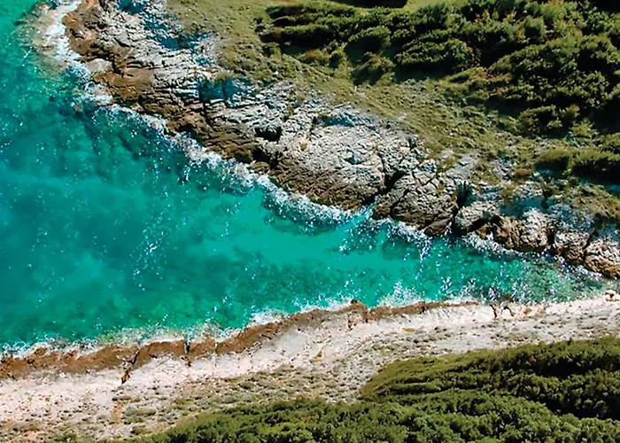 4 Bedroom Cozy In Vikendica Medulin