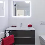 4 Bedroom Cozy In *