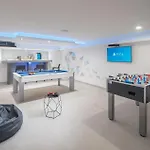 بيت للعطل 4 Bedroom Cozy In ميدولين