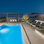 4 Bedroom Cozy In ميدولين