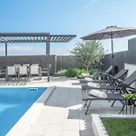 بيت للعطل 4 Bedroom Cozy In