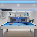4 Bedroom Cozy In * ميدولين
