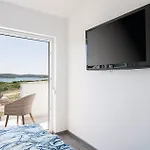 4 Bedroom Cozy In بيت للعطل ميدولين