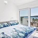 4 Bedroom Cozy In