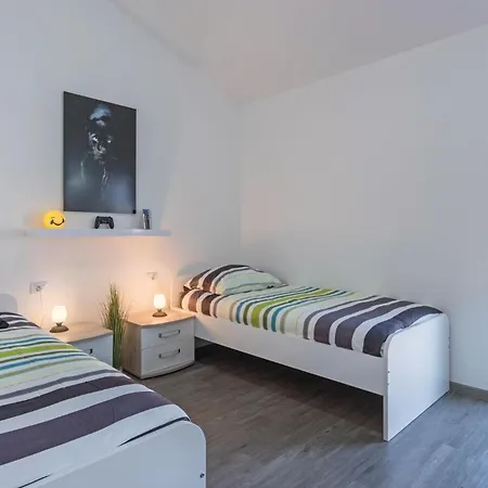 Cozy In With Wifi Holiday home